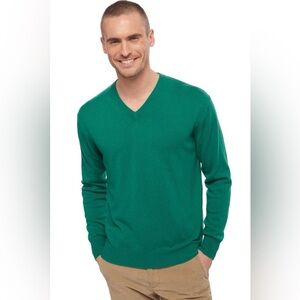 Retreat, size Large, Green V-Neck Sweater cotton and cashmere, super soft